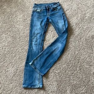 Cowgirl Tuff Co. jean, boot cut, medium wash